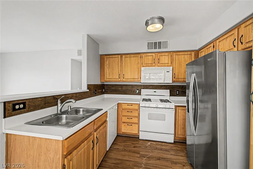 5710 Tropicana, Las Vegas, NV 89122