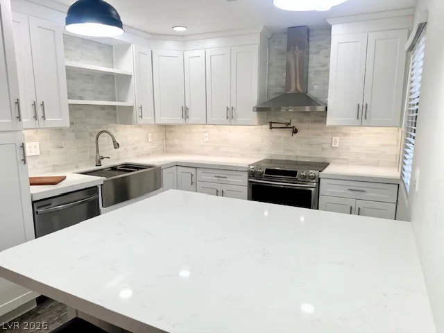 5317 Indian River, Las Vegas, NV 89103