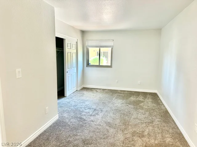 5317 Indian River, Las Vegas, NV 89103