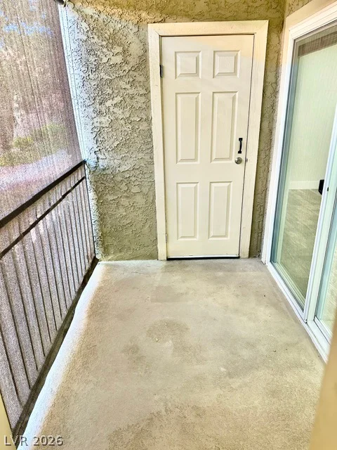 5317 Indian River, Las Vegas, NV 89103