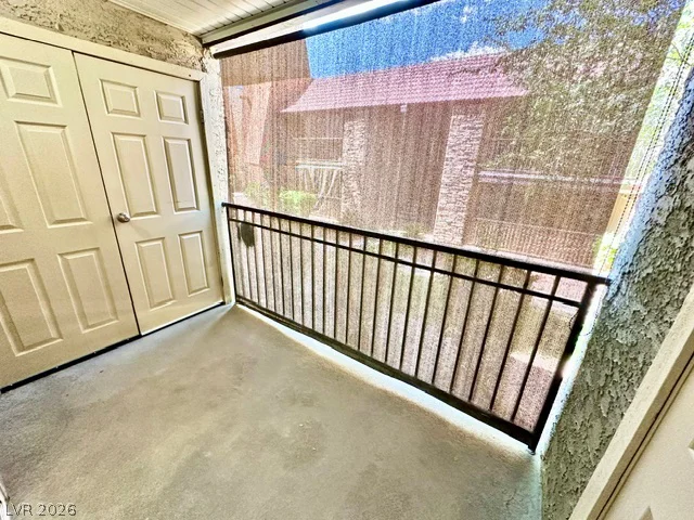 5317 Indian River, Las Vegas, NV 89103