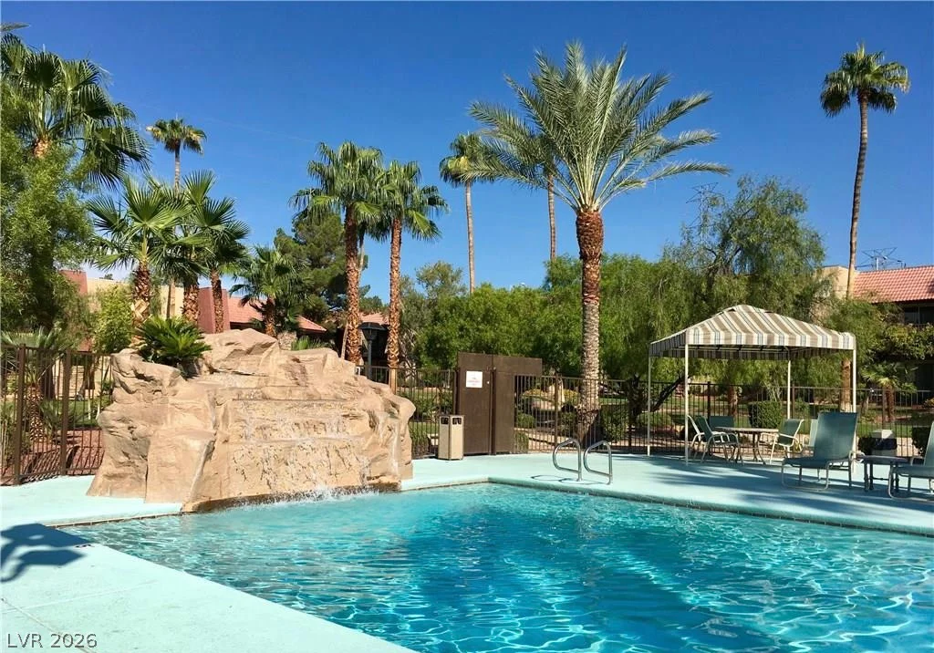 5317 Indian River, Las Vegas, NV 89103