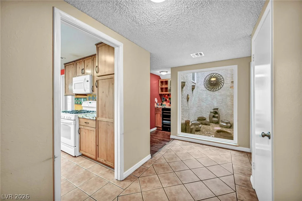 2768 Tentsmuir, Henderson, NV 89014