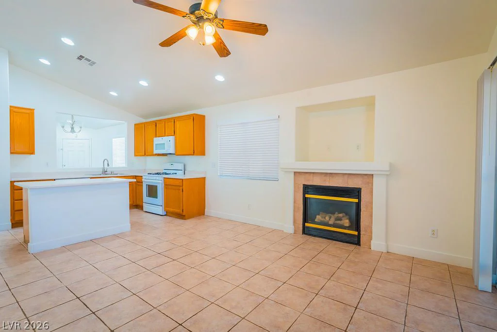 8924 Colorful Pines, Las Vegas, NV 89143
