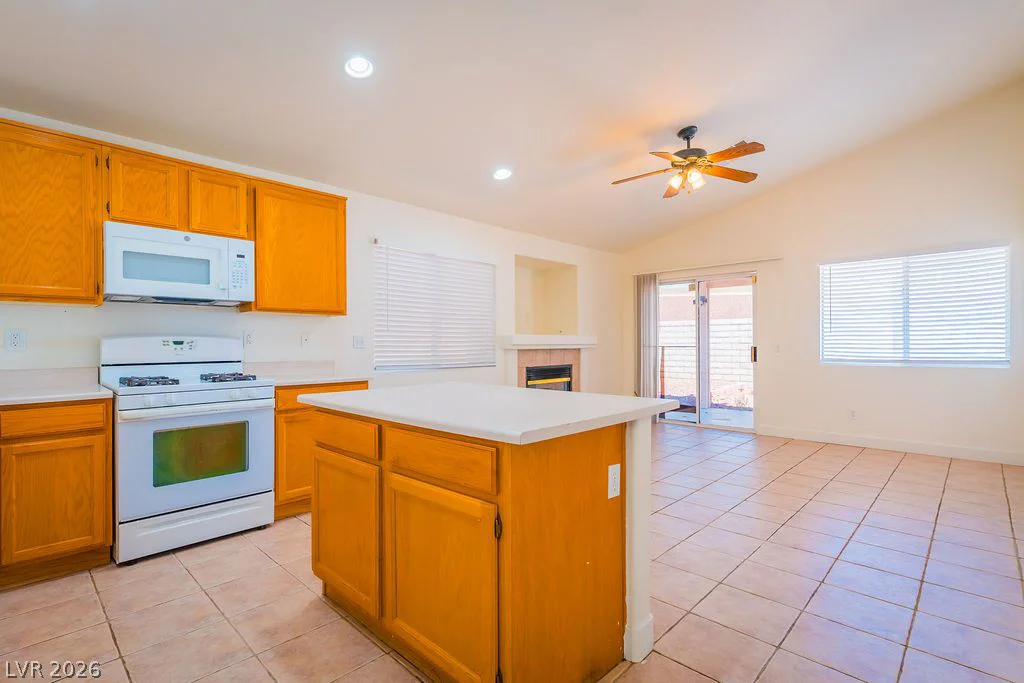 8924 Colorful Pines, Las Vegas, NV 89143