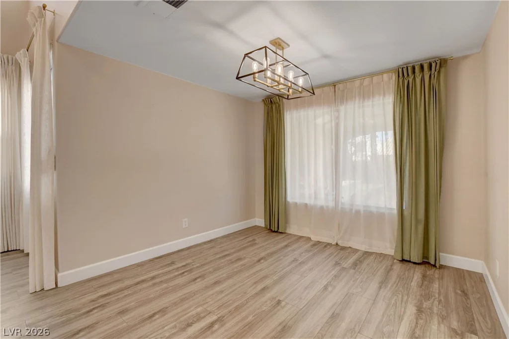 8308 Raphael, Las Vegas, NV 89129