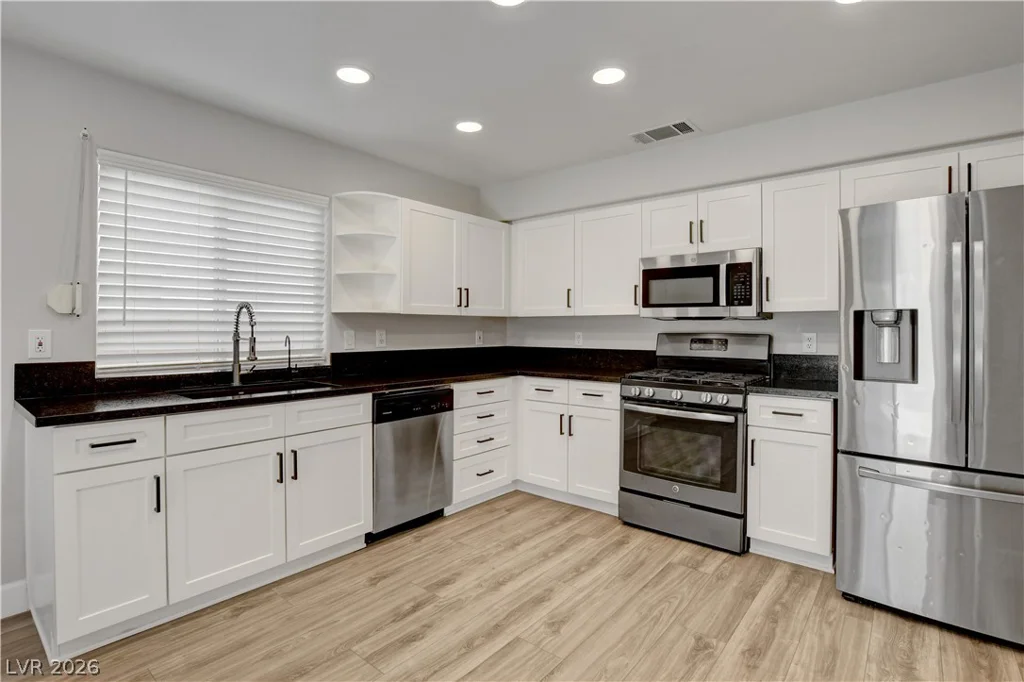 8308 Raphael, Las Vegas, NV 89129