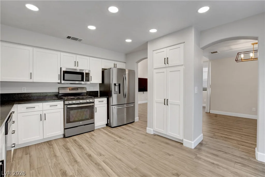 8308 Raphael, Las Vegas, NV 89129