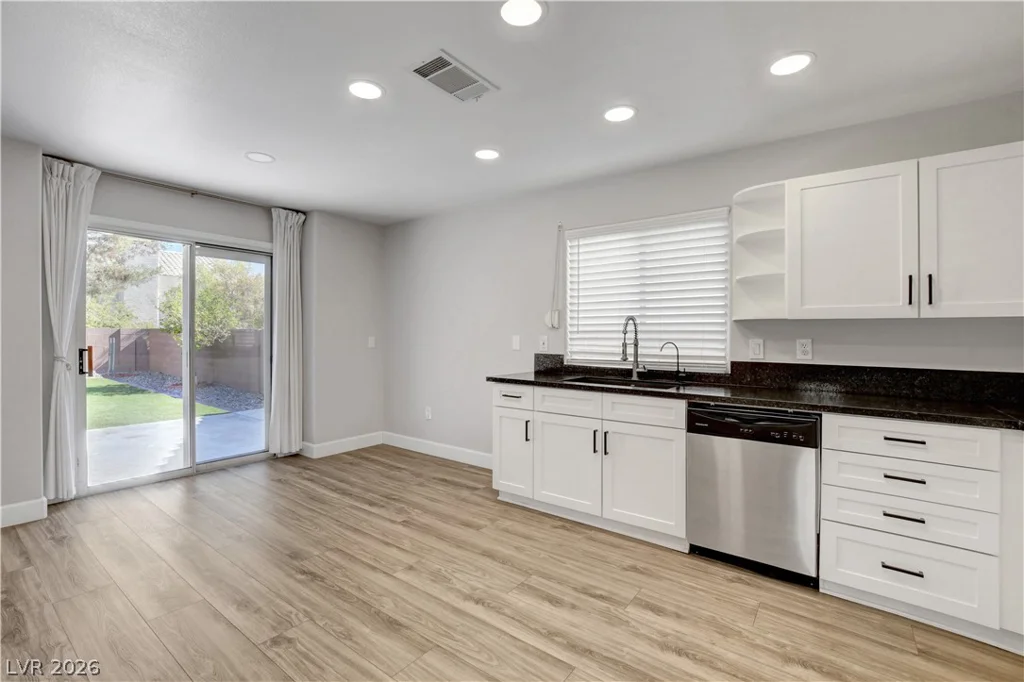 8308 Raphael, Las Vegas, NV 89129