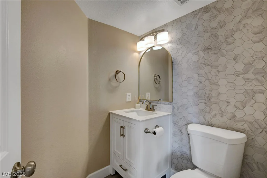 8308 Raphael, Las Vegas, NV 89129
