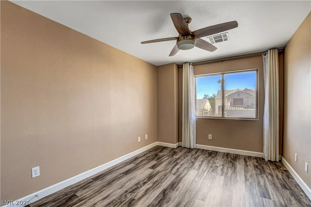8308 Raphael, Las Vegas, NV 89129