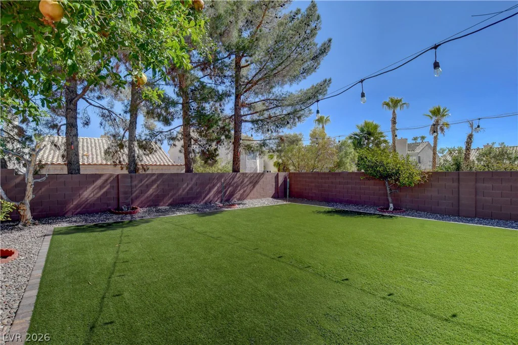 8308 Raphael, Las Vegas, NV 89129