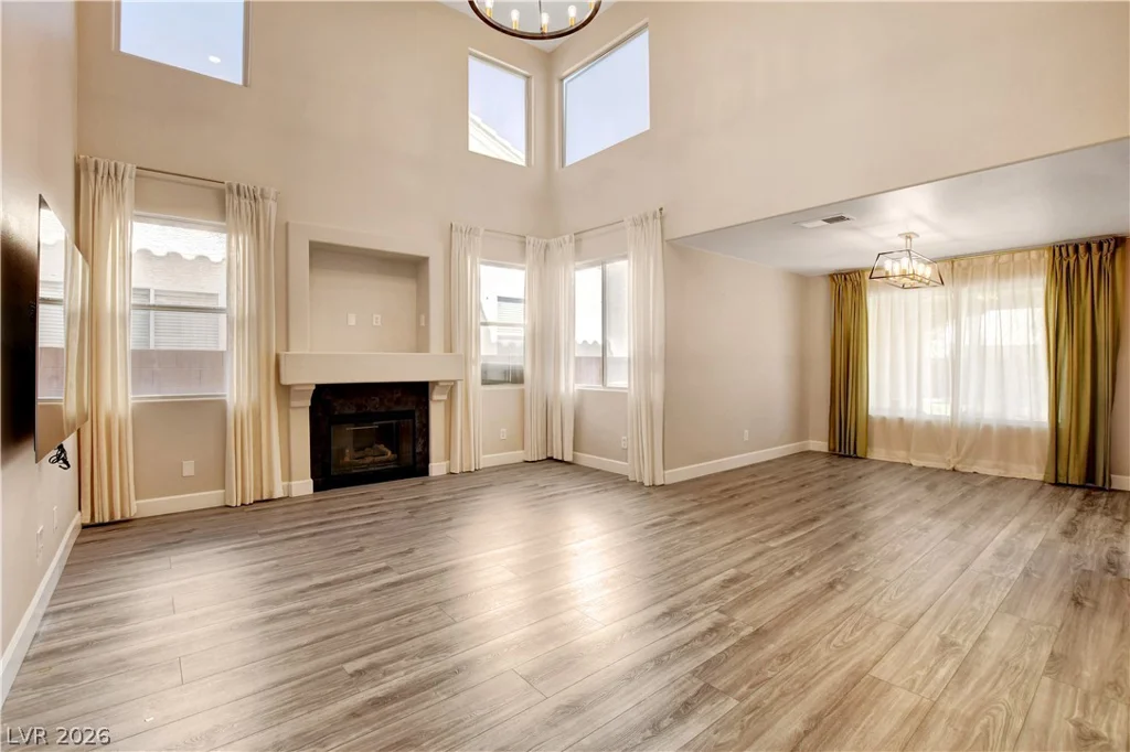 8308 Raphael, Las Vegas, NV 89129