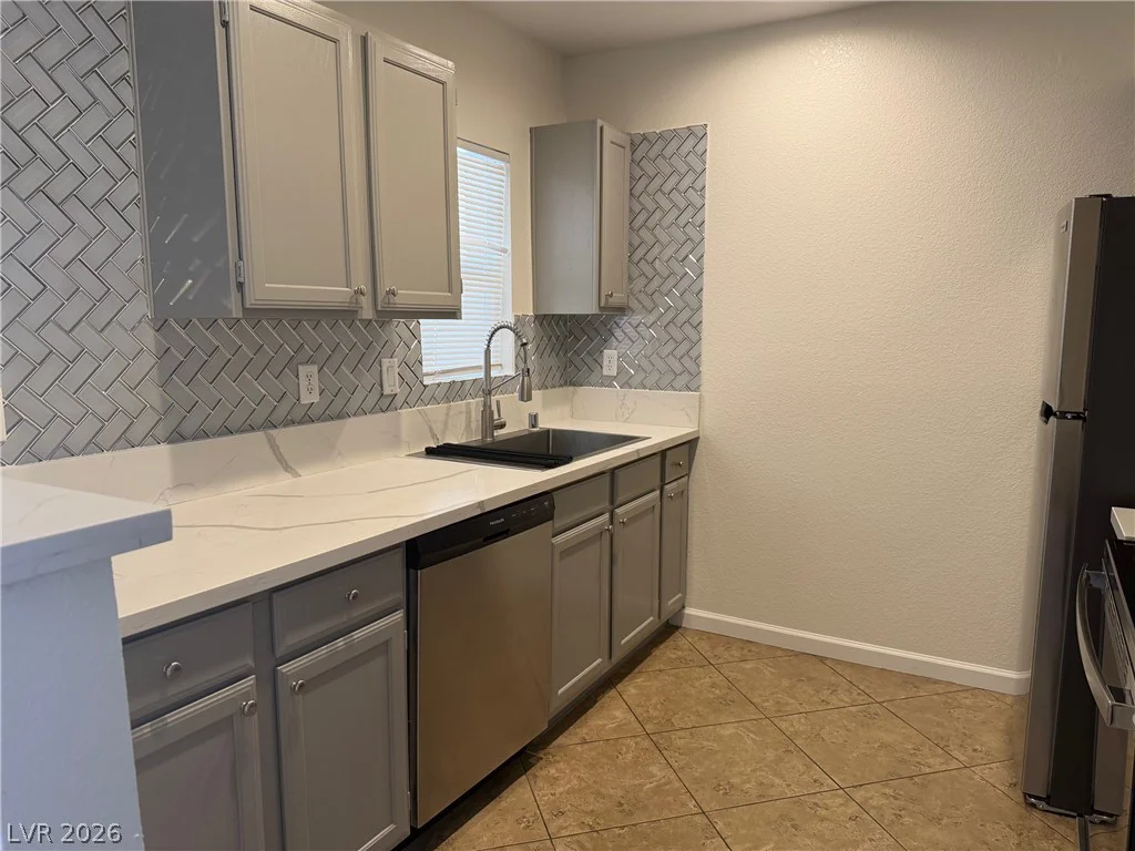 6650 Warm Springs, Las Vegas, NV 89118
