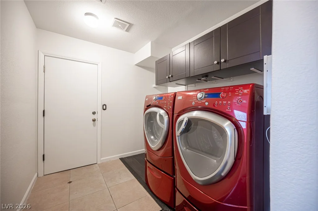 7660 Catalina Harbor, Las Vegas, NV 89131