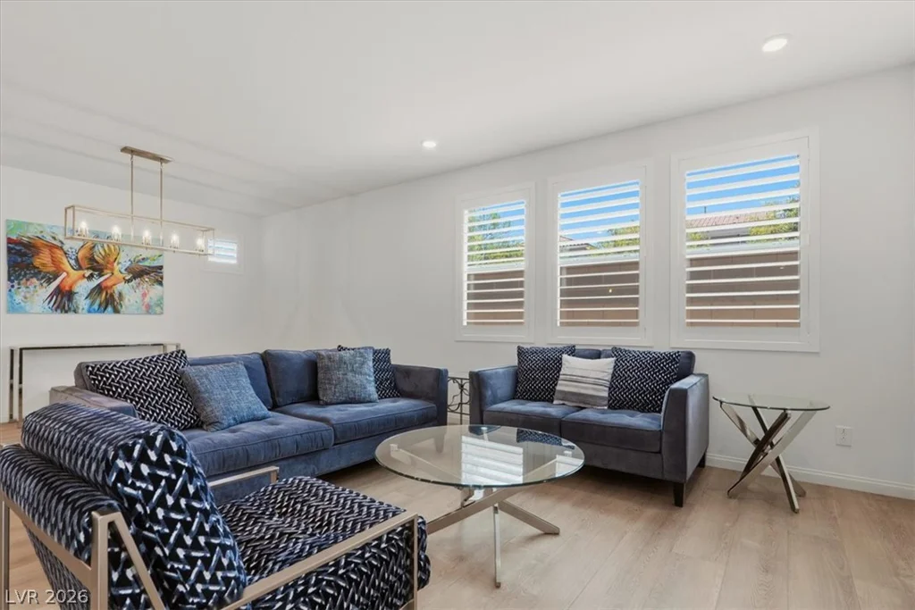 9105 Nostrand, Las Vegas, NV 89148