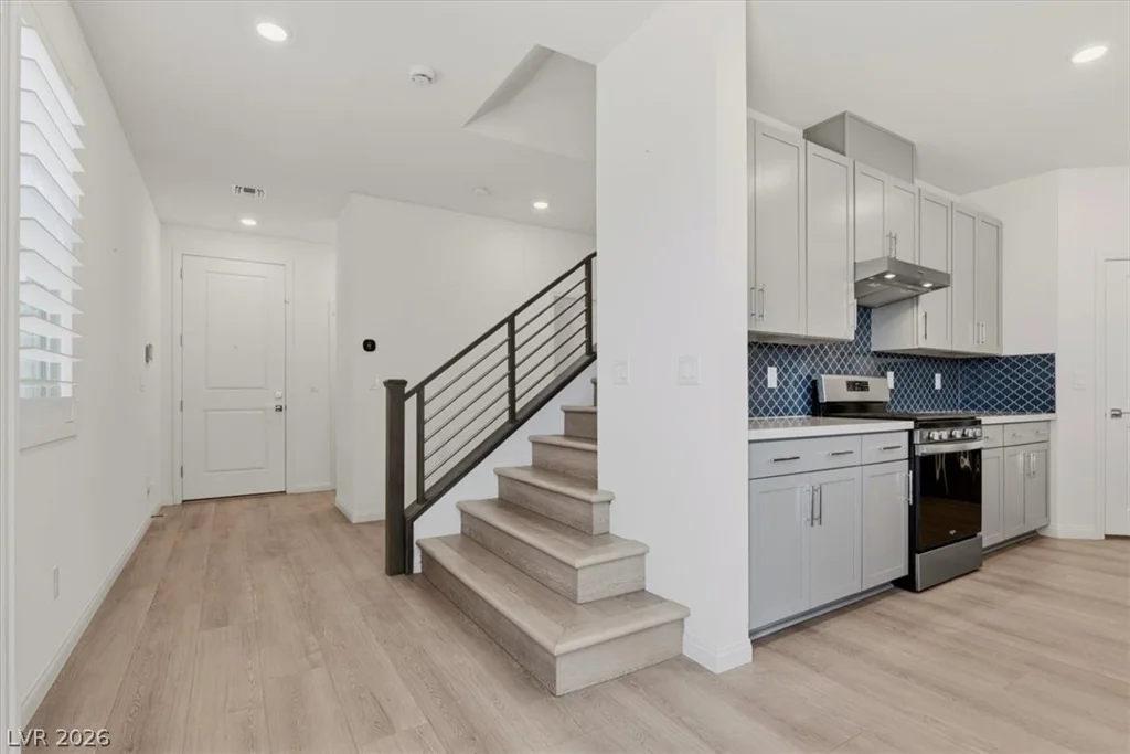 9105 Nostrand, Las Vegas, NV 89148