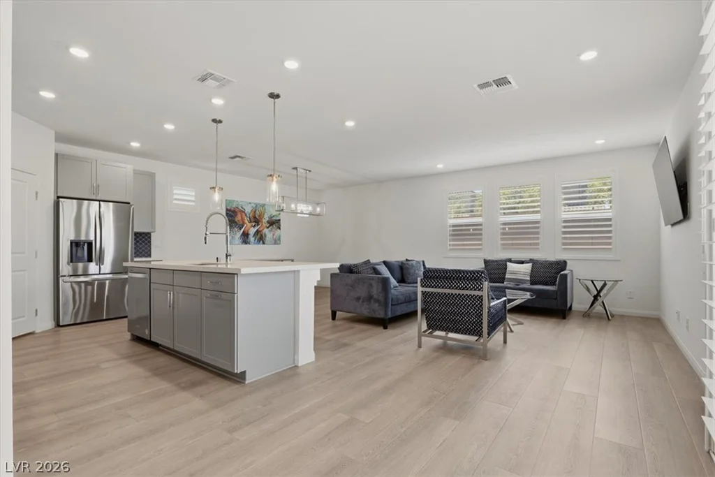 9105 Nostrand, Las Vegas, NV 89148