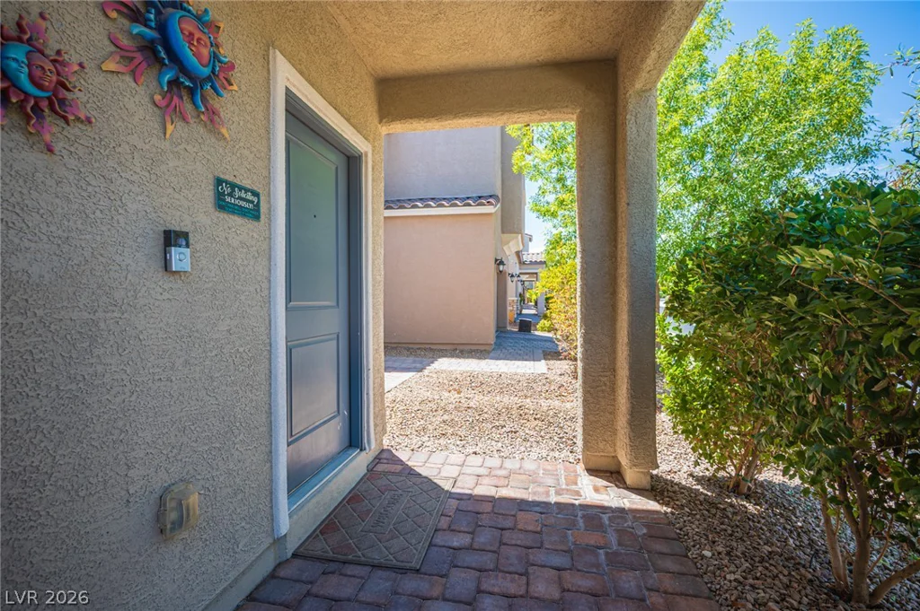 107 Broken Wagon, North Las Vegas, NV 89031