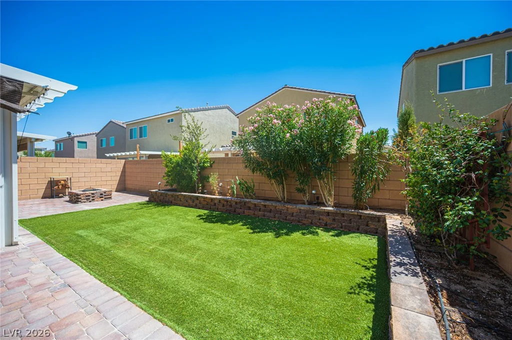 107 Broken Wagon, North Las Vegas, NV 89031