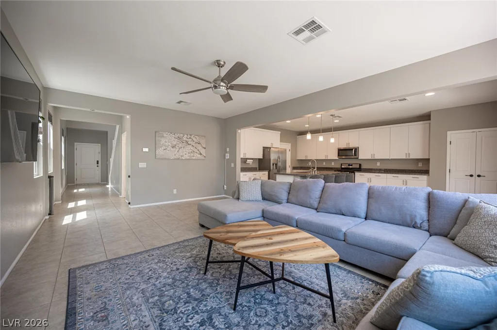107 Broken Wagon, North Las Vegas, NV 89031