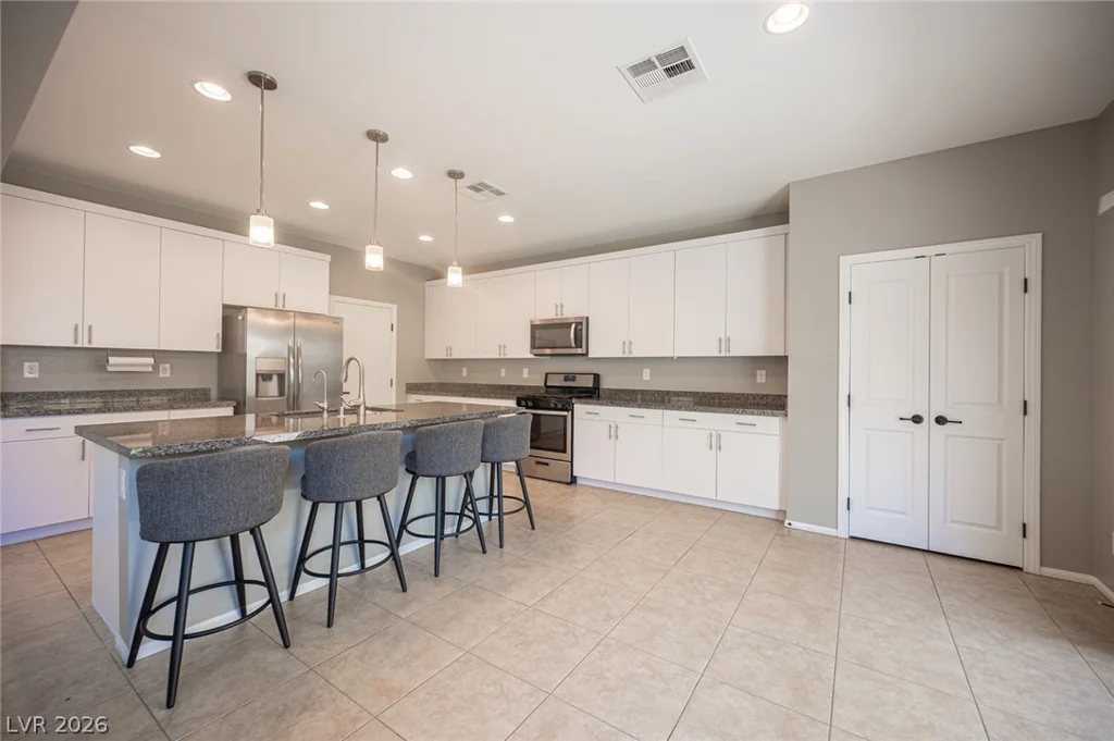 107 Broken Wagon, North Las Vegas, NV 89031