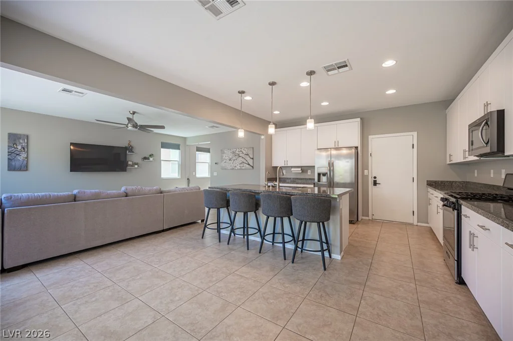107 Broken Wagon, North Las Vegas, NV 89031