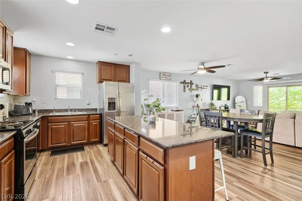 7757 Copious Cactus, Las Vegas, NV 89149