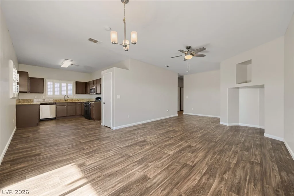 2726 Wood Drift, North Las Vegas, NV 89030