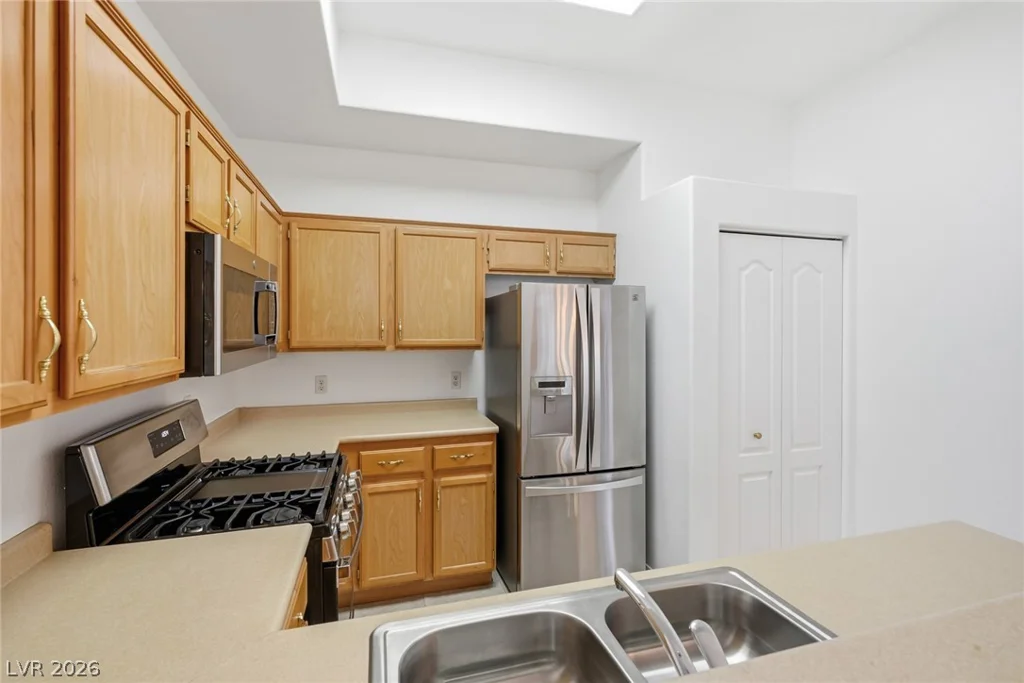 700 Carnegie, Henderson, NV 89052