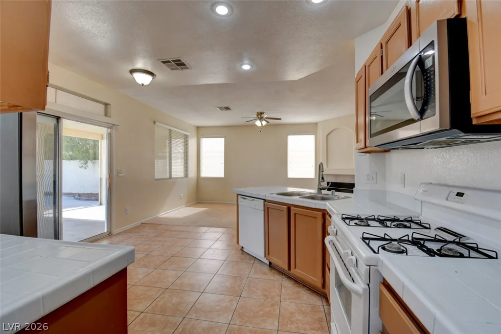 8040 Tailwind, Las Vegas, NV 89131