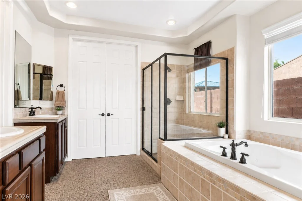 7520 Royal Crystal, Las Vegas, NV 89149