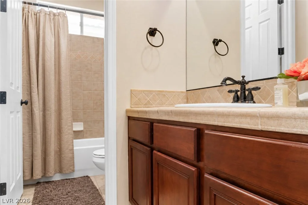 7520 Royal Crystal, Las Vegas, NV 89149