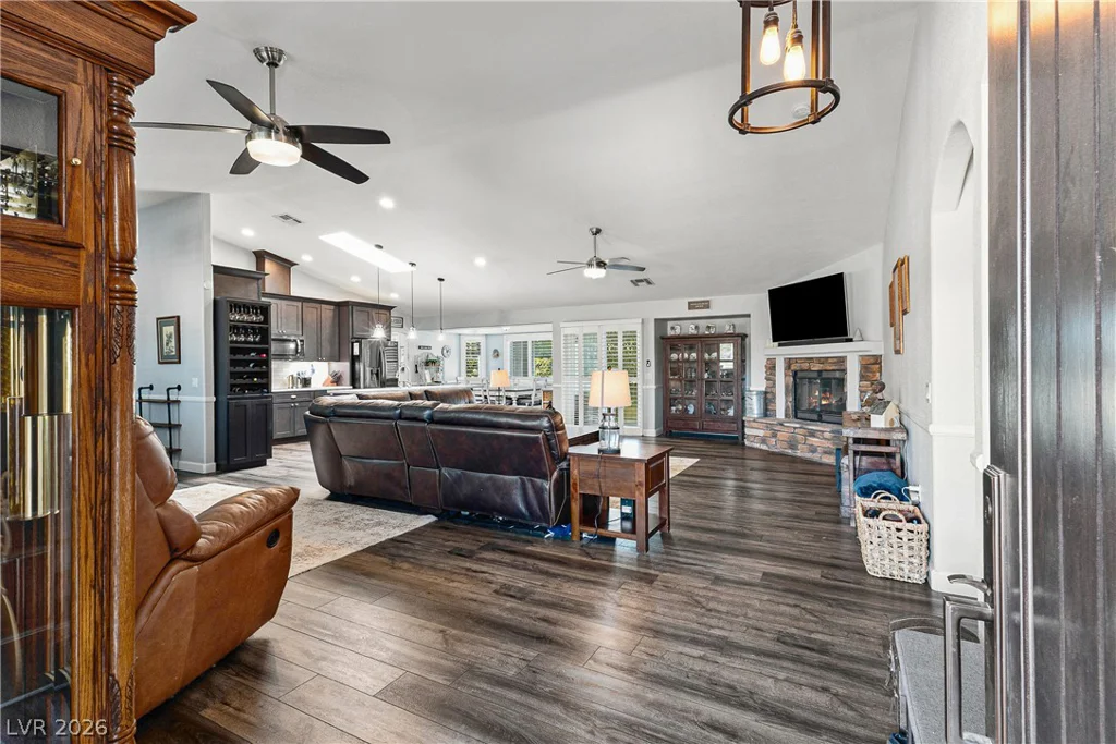 641 Amarillo, Pahrump, NV 89048