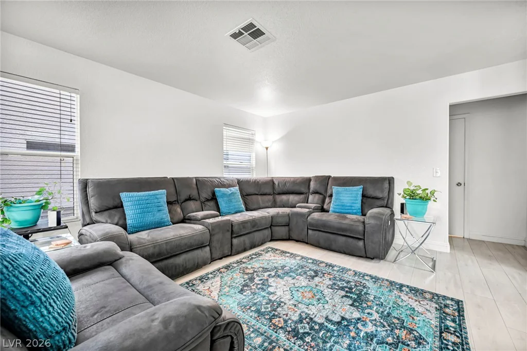 7225 Old Mission, Las Vegas, NV 89128