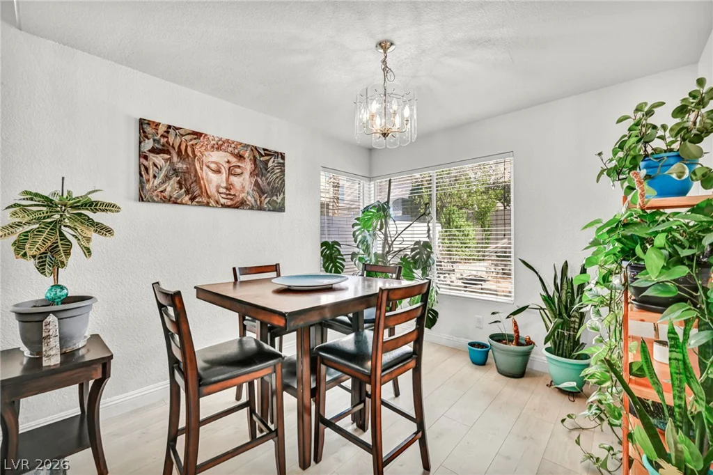 7225 Old Mission, Las Vegas, NV 89128
