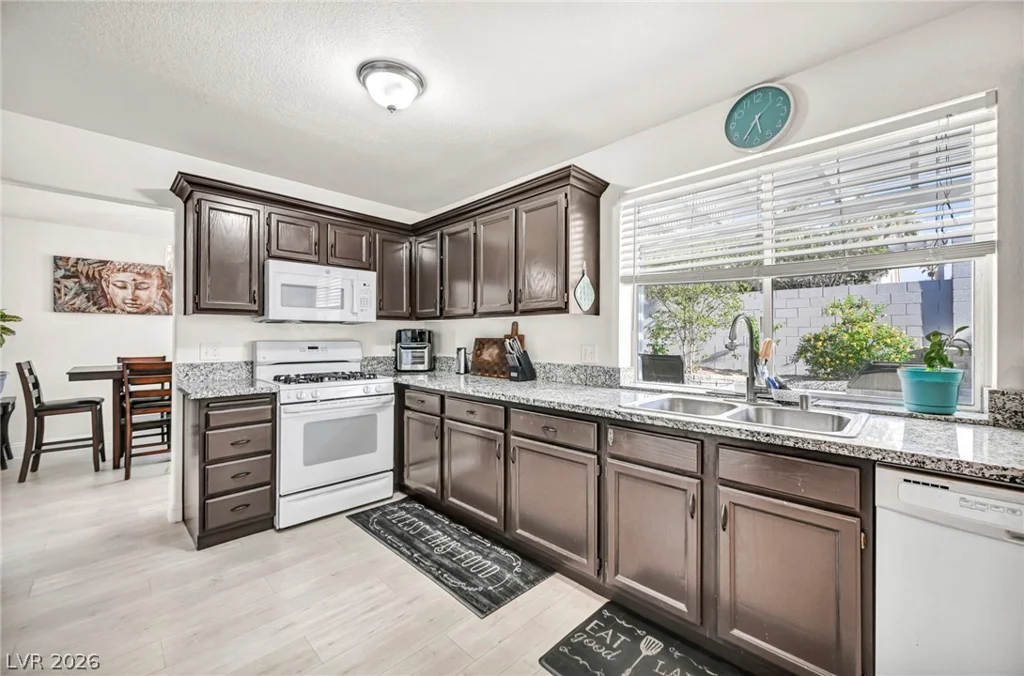 7225 Old Mission, Las Vegas, NV 89128