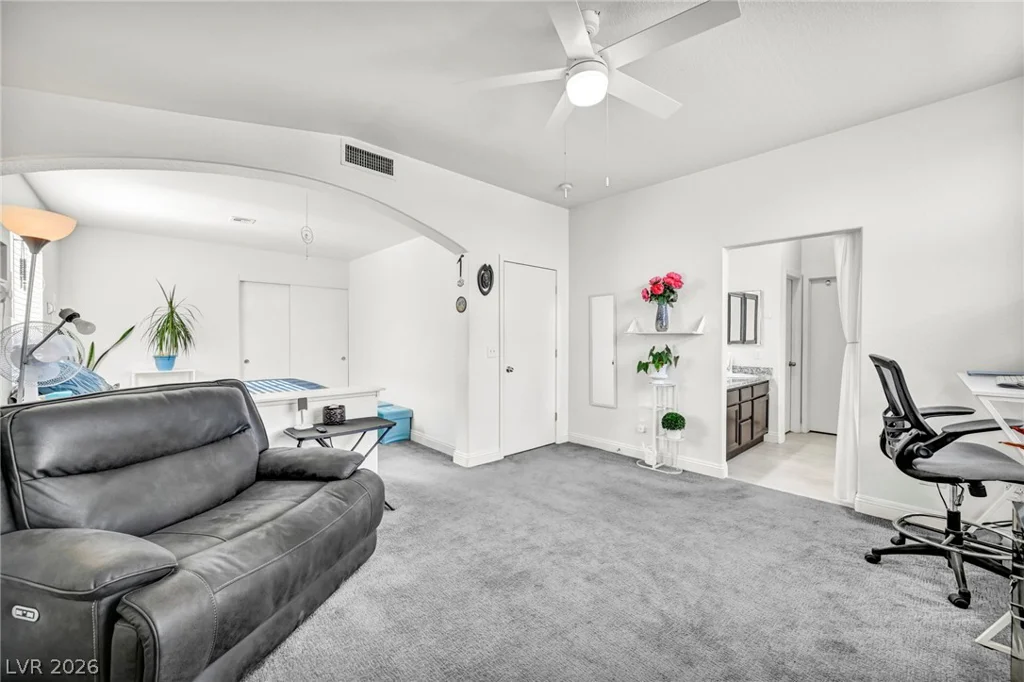 7225 Old Mission, Las Vegas, NV 89128