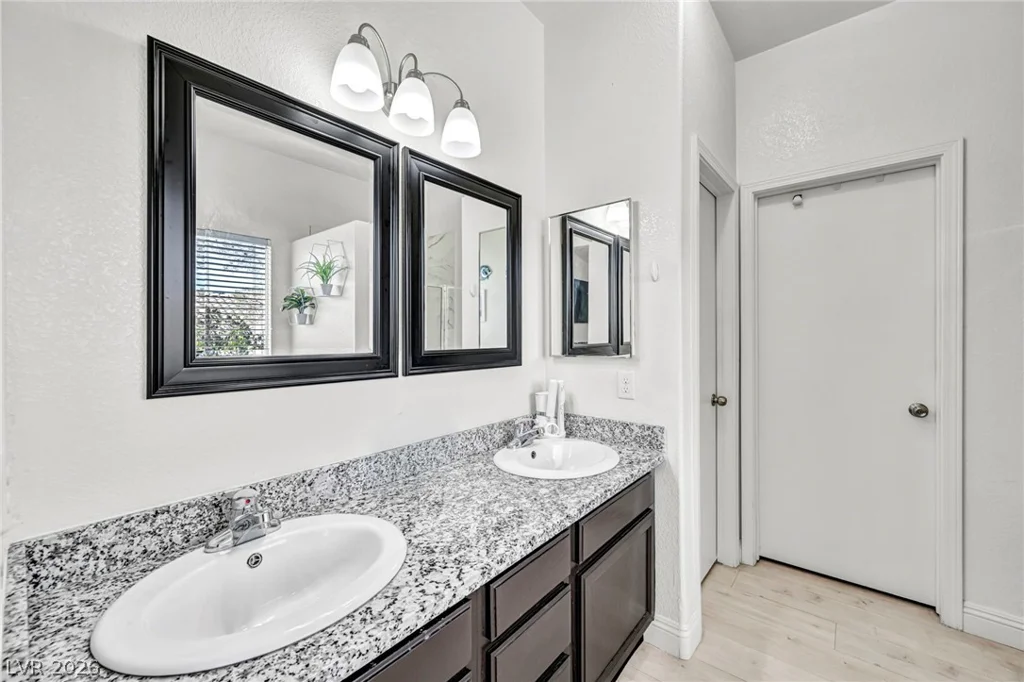 7225 Old Mission, Las Vegas, NV 89128