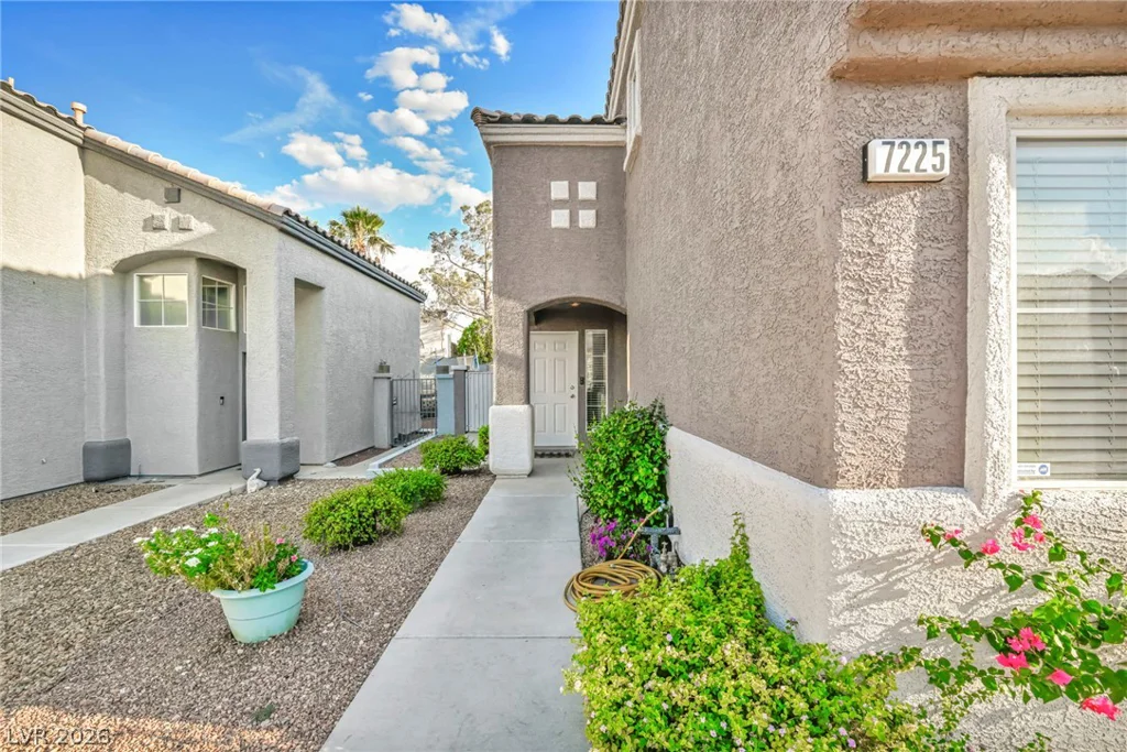 7225 Old Mission, Las Vegas, NV 89128