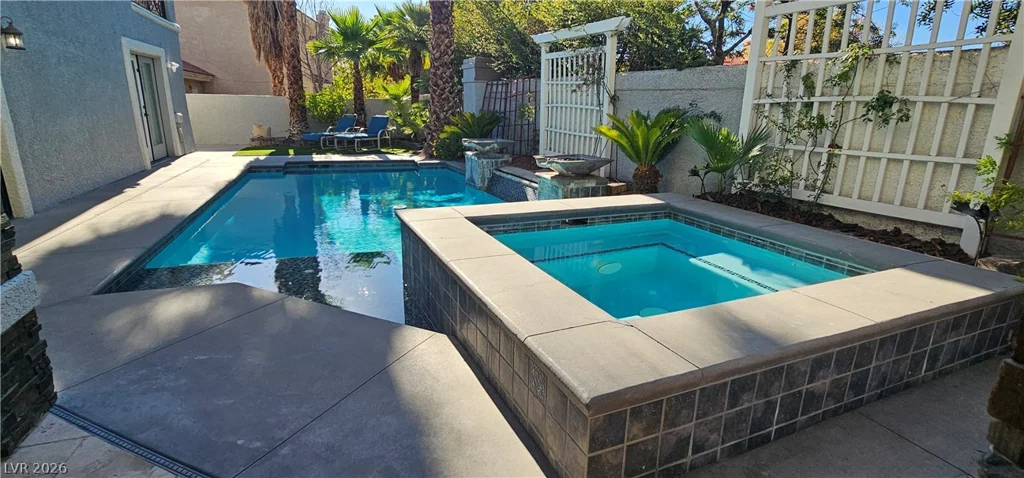 38 Princeville, Las Vegas, NV 89113