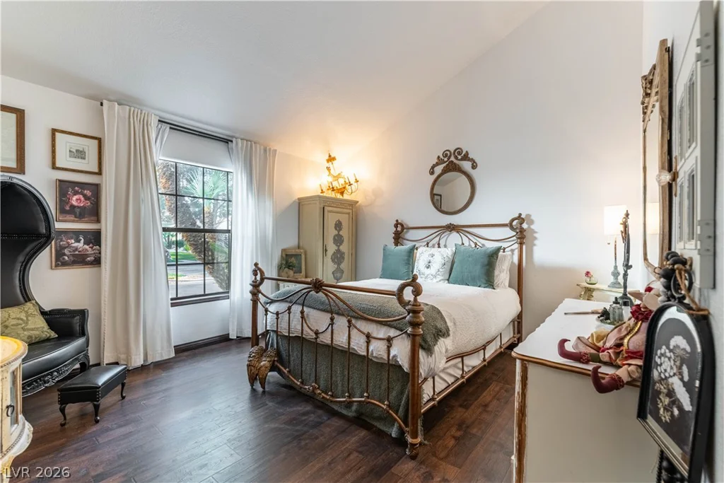 3880 Placita Del Rico, Las Vegas, NV 89120