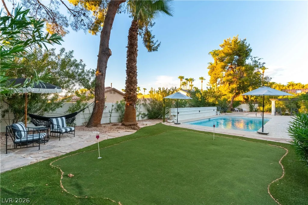 3880 Placita Del Rico, Las Vegas, NV 89120