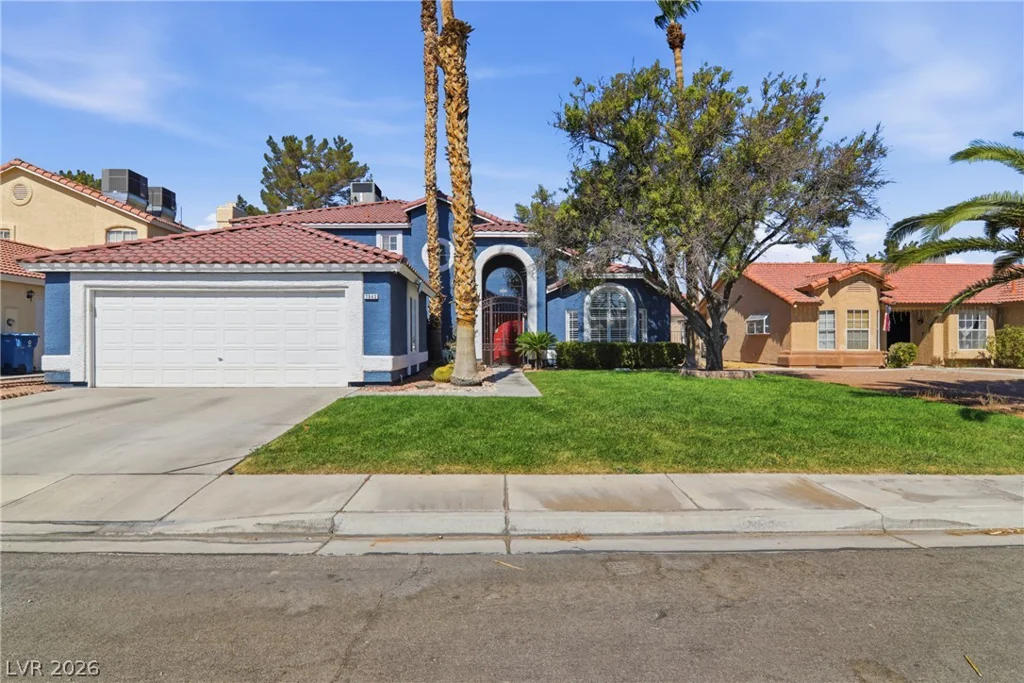 7943 Lions Mane, Las Vegas, NV 89123