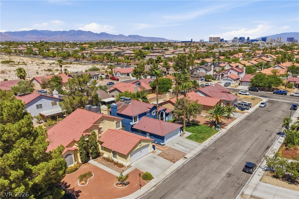 7943 Lions Mane, Las Vegas, NV 89123