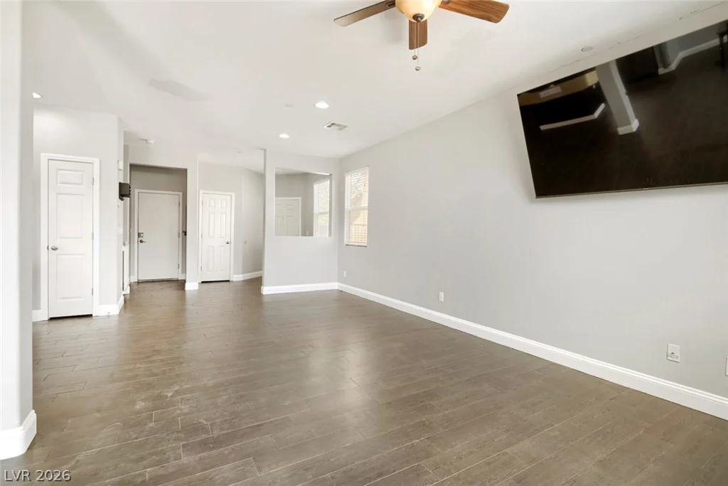 1040 Water Cove, Henderson, NV 89011