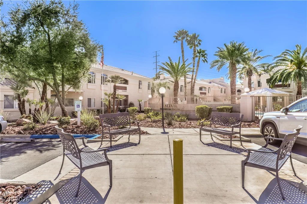 7400 Flamingo, Las Vegas, NV 89147