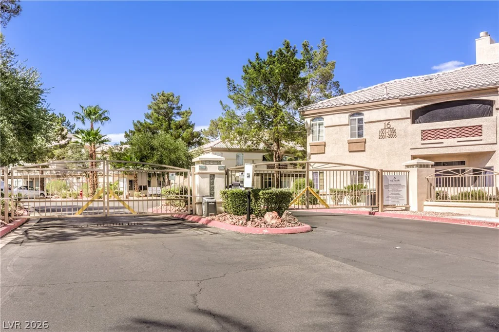 7400 Flamingo, Las Vegas, NV 89147