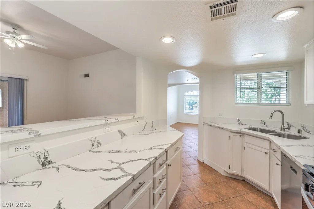 7400 Flamingo, Las Vegas, NV 89147