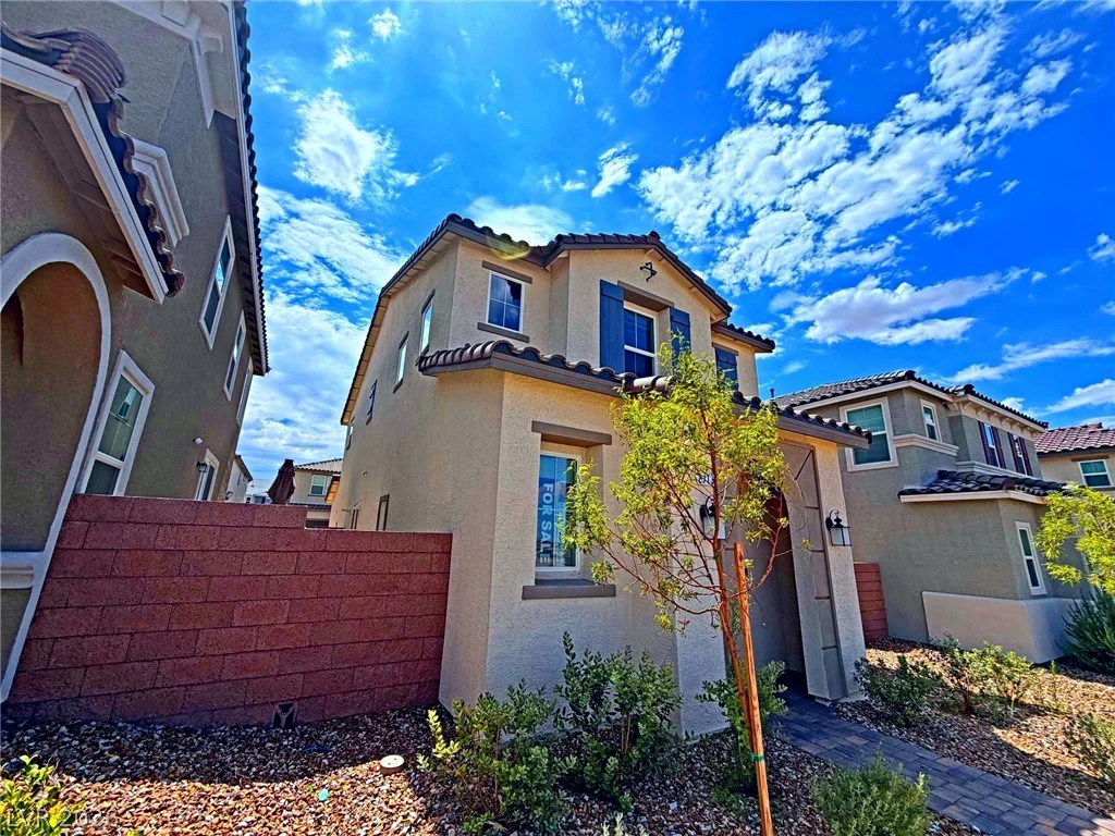 2713 Abrantes, Henderson, NV 89044